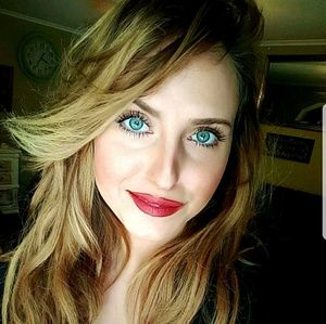 Meet your Posher, Madison